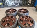 18" GENUINE 1552 TARMAC ALLOY WHEELS / NEW TYRES - Image 4