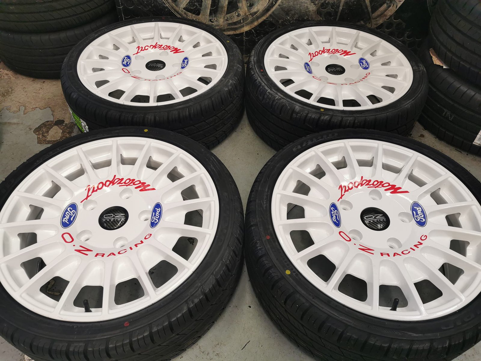 1-55.jpg 20" O Z Racing Style Alloy Wheels / New Tyres – Ford Transit - Image 1