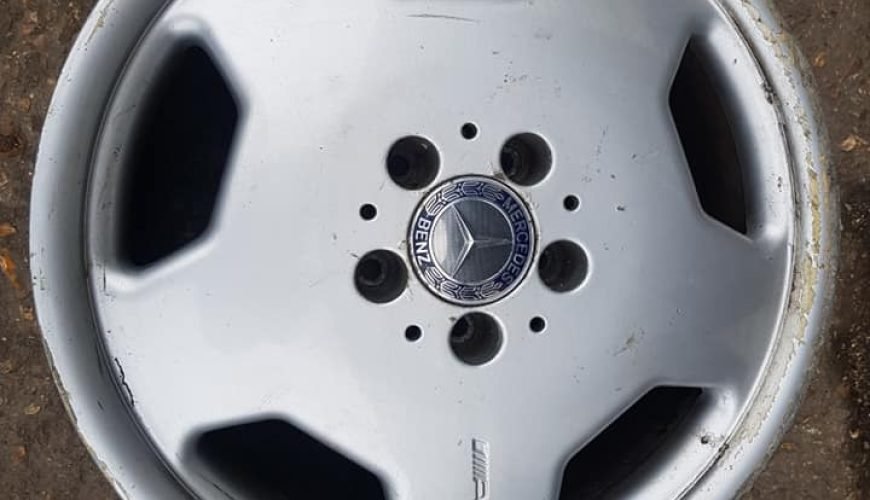 1-9-3au7uhi6acs9lzqjtts9hm.jpg 17" GENUINE MERCEDES AMG AERO 2 ALLOY WHEEL - Image 1