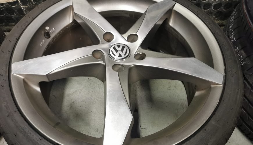 132.jpg 19" GENUINE AEZ LASCAR ALLOY WHEELS / TYRES - 5 X 112 FITMENT - Image 1