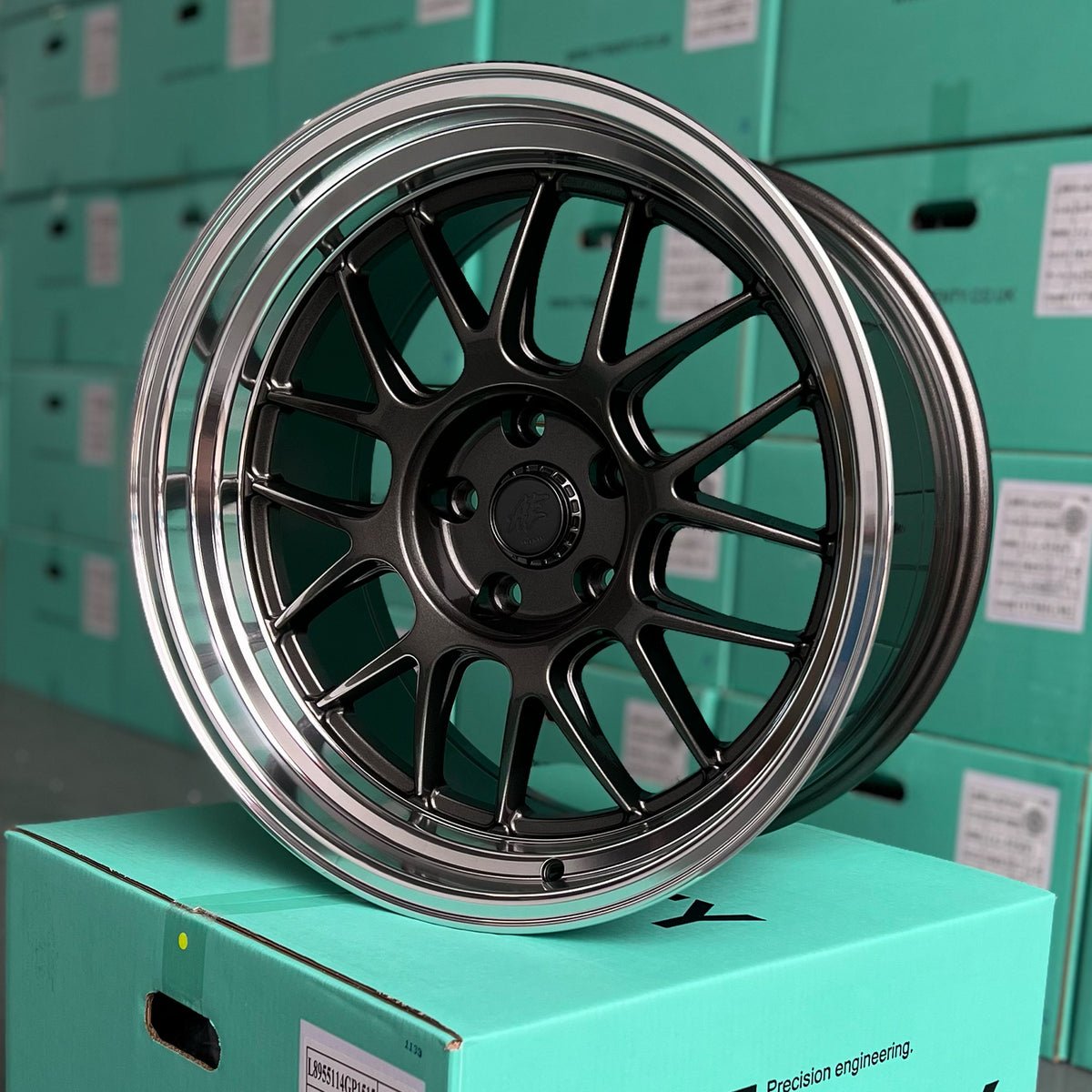 18x9.55x114.3ET151.jpg Aero Elite x 7Twenty Style 57 18x9.5 ET15 5x114.3 Gloss Gunmetal/Machined Lip - Image 1