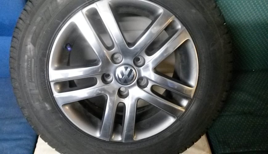 20171031_162051-34x5ef1hhomwr35wi4zksq.jpg 16" VOLKSWAGEN T4 POLISHED ALLOY WHEELS / TYRES - Image 1