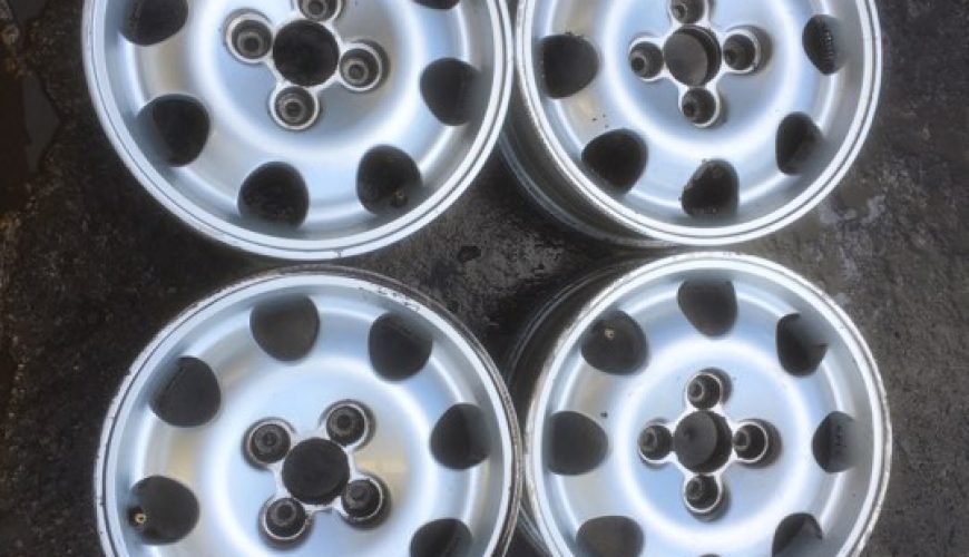 22236563_10155287973903052_1784459900_n-34qkrifq3cvfc41wou4efe.jpg 15" GENUINE PEUGEOT 205 GTI ALLOY WHEELS – SPEEDLINE - Image 1