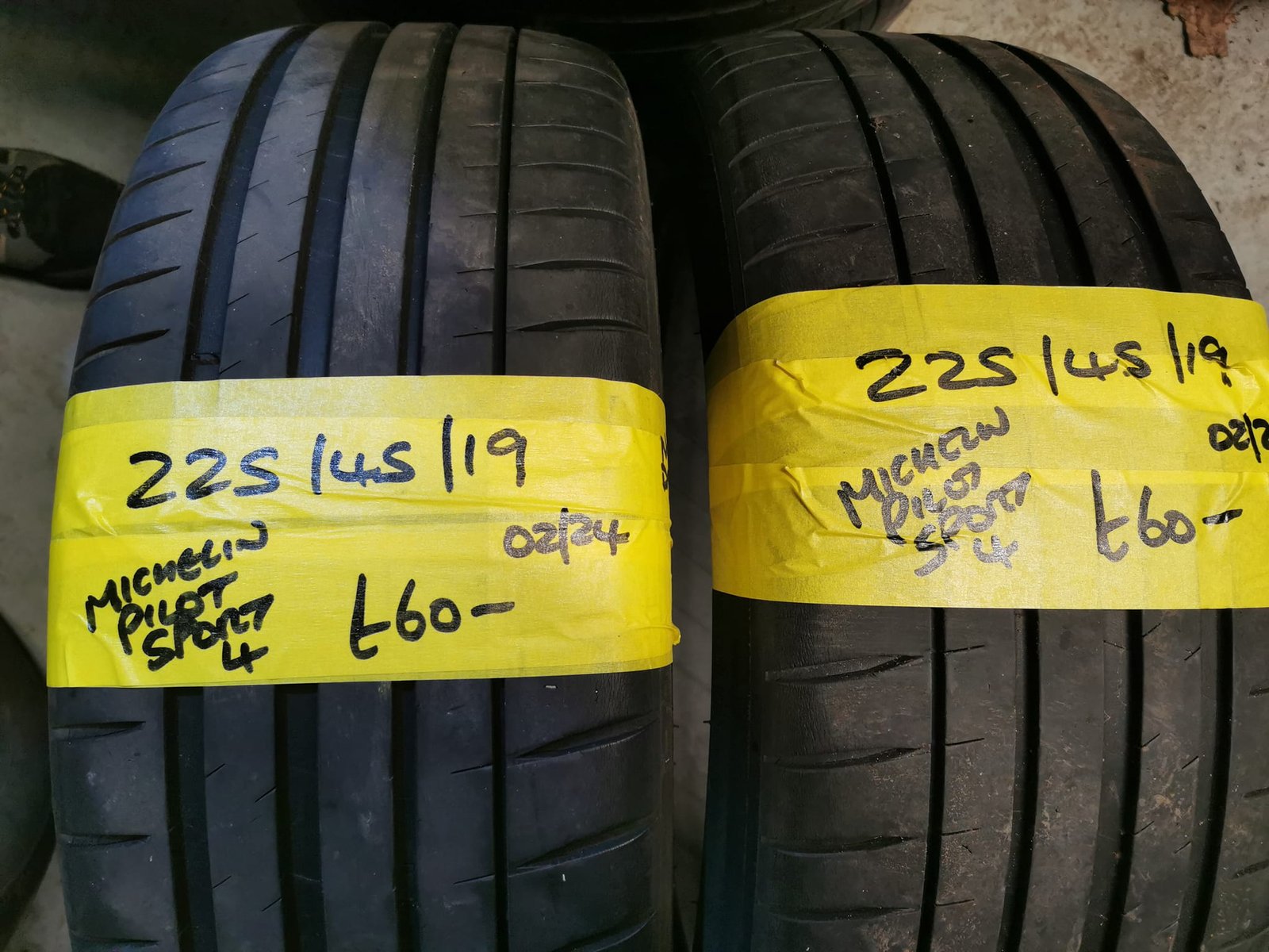 nor 225 / 45 / 19 MICHELIN PILOT SPORT 4 TYRES - Image 1