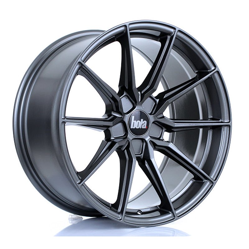 BOLA_B16_GLOSS_GUNMETAL_1995_ANGLE_d8136874-ea9f-477f-9ab9-f4ae2d642d34.jpg BOLA B16 19x9.5 ET25-45 5x115 GLOSS GUNMETAL - Image 1