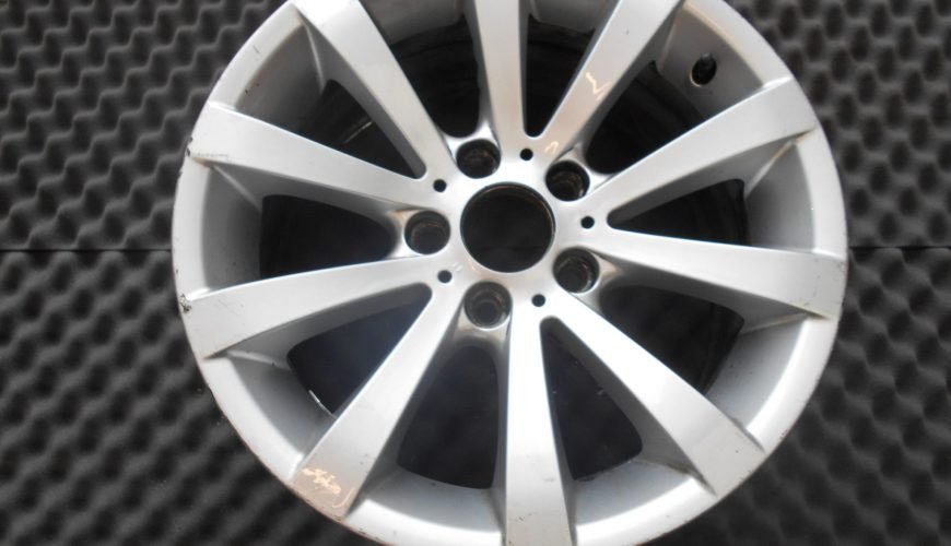 DSCN1624-332spk3dypnot0uwadkfey.jpg 17" GENUINE BMW STYLE 285 ALLOY WHEEL - Image 1
