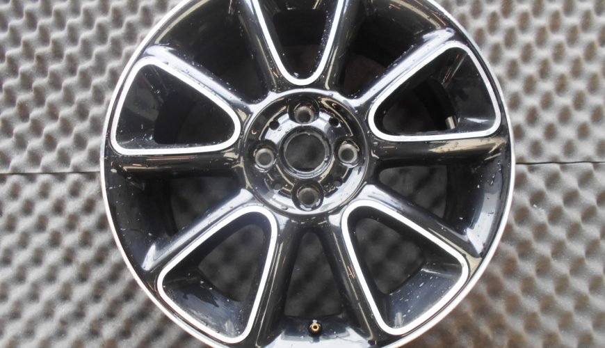 DSCN1699-332rtliupiwccspq95m8zu.jpg 17" GENUINE MINI COOPER S ALLOY WHEEL – BLACK - Image 1