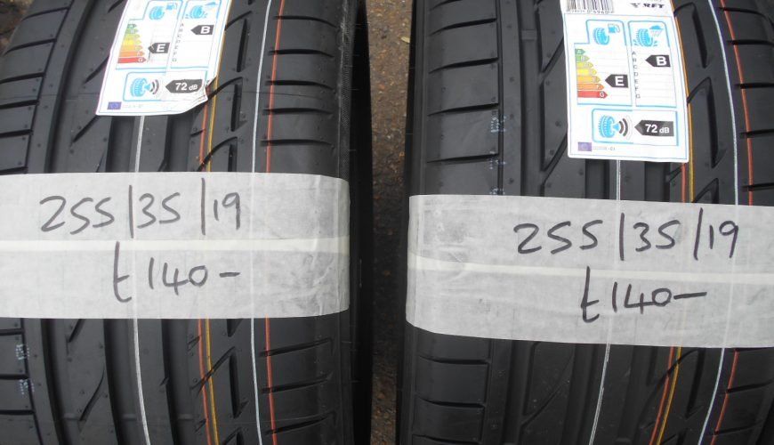 DSCN2462-33wlxgpp0eei5r2imu2v4a.jpg 255/35/19 BRIDGESTONE POTENZA S001 RUNFLAT TYRE - Image 1
