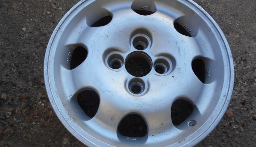 DSCN2781-35qx7sdv11y75eokx7m8lm.jpg 15" PEUGEOT 205 GTI 1.9 ALLOY WHEEL – SPEEDLINE - Image 1
