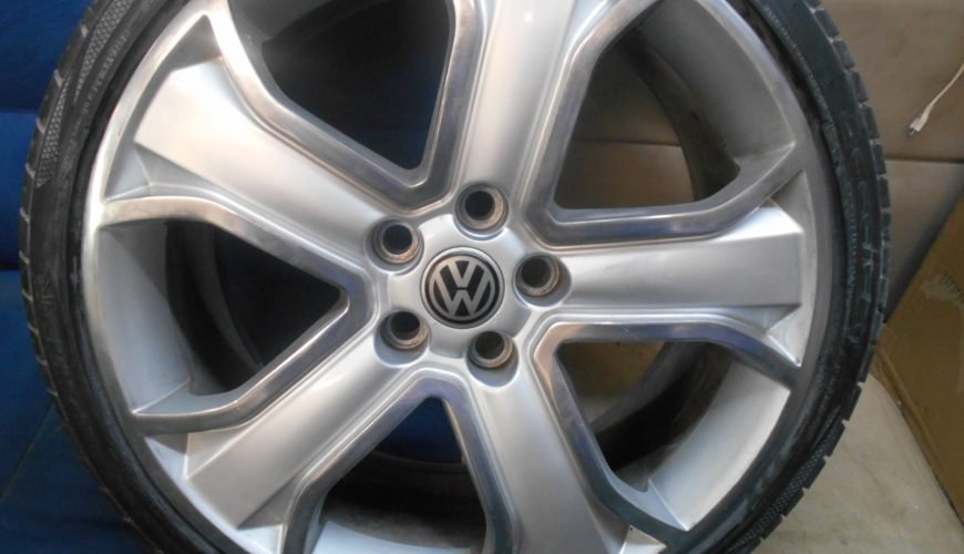 DSCN3794-375vnlowl8iilr6upp6c5m.jpg 20" STORMER STYLE ALLOY WHEELS / TYRES – VOLKSWAGEN T5 / T6 - Image 1