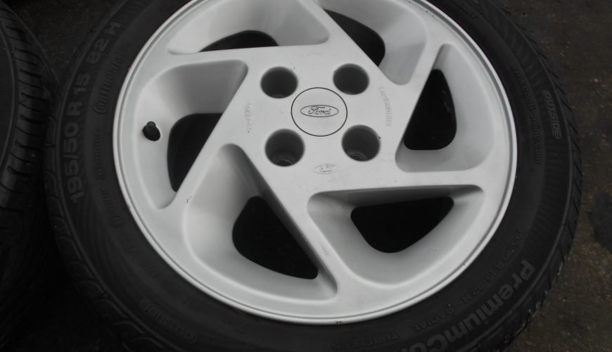 DSCN3928-37beiifemwtfxpjkqnhkay.jpg 15" GENUINE FORD ESCORT RS TURBO ALLOY WHEELS / TYRES - Image 1
