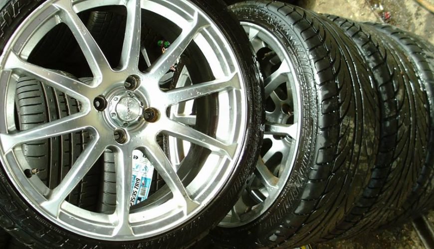 dare4100-332nj0w6xvjp8c5v2otl3e.jpg 17" DARE MOTORSPORT ALLOY WHEELS / TYRES - 4 X 100 - Image 1