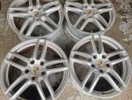 19" GENUINE PORSCHE CAYENNE TURBO ALLOY WHEELS - 8.5 X 19"