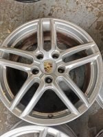 19" GENUINE PORSCHE CAYENNE TURBO ALLOY WHEELS 8.5 X 19" - Image 3