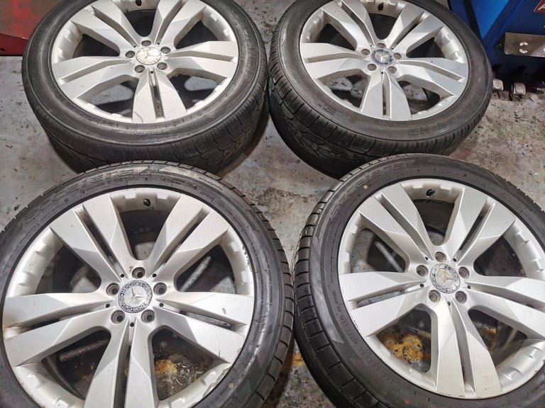 20" GENUINE MERCEDES ML ALLOY WHEELS / TYRES - 5 X 112 FITMENT - 8.5 X 20"