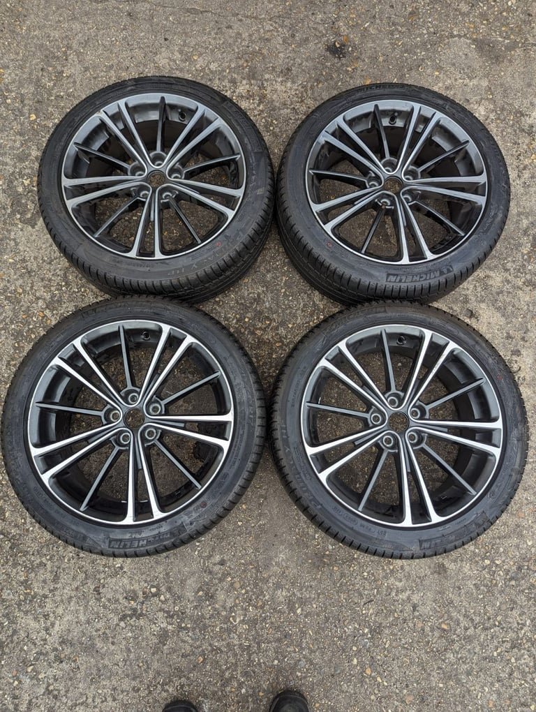 17" SUBARU BRZ / TOYOTA GT86 WHEELS / TYRES - AS NEW