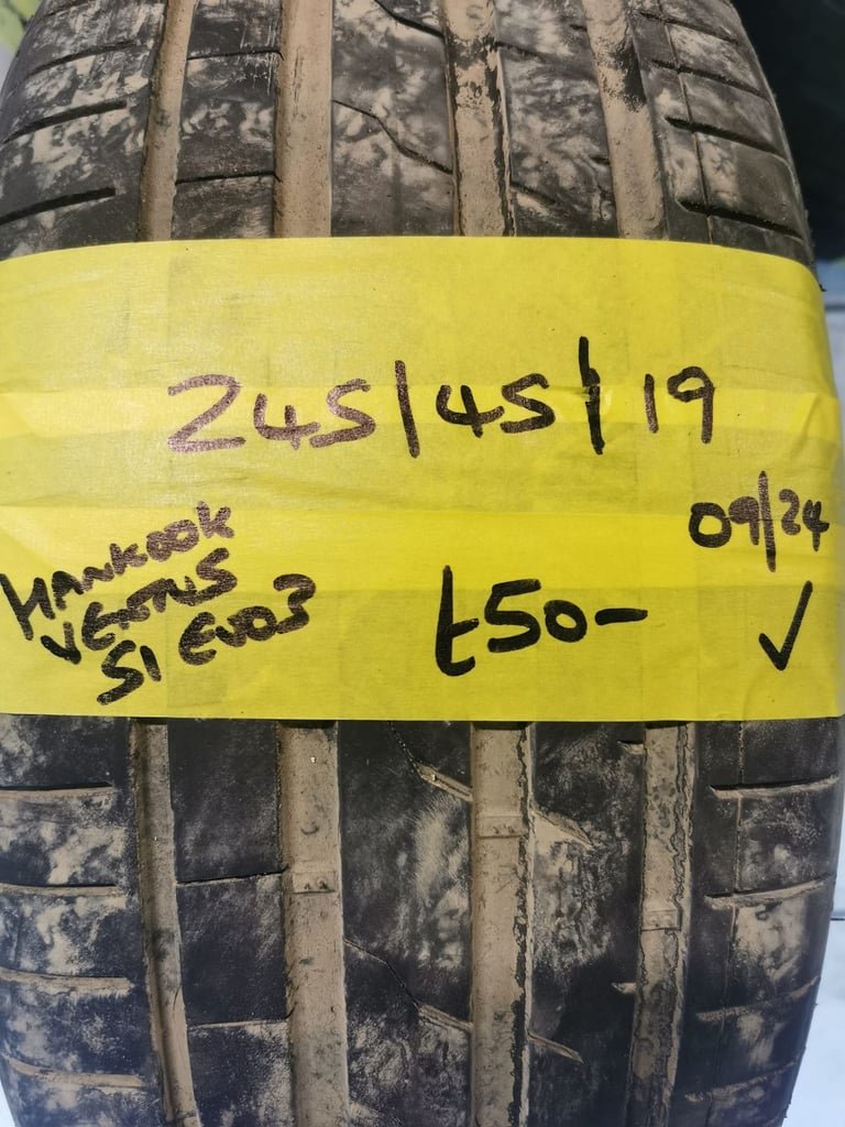 245 / 45 / 19 HANKOOK VENTUS S1 EVO 3 TYRE
