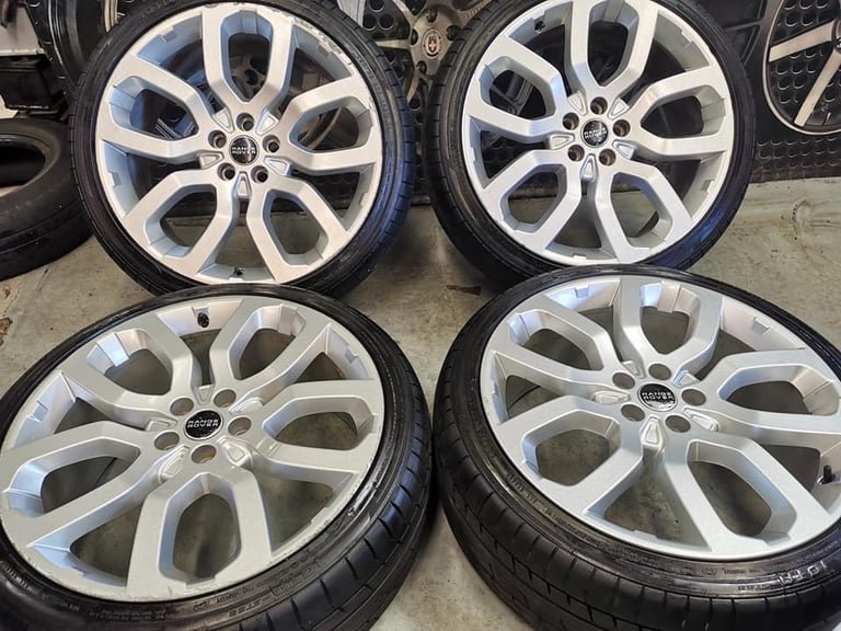 22" GENUINE RANGE ROVER STYLE 5004 ALLOY WHEELS / TYRES