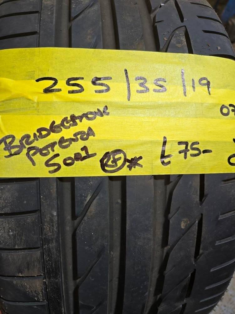 255 / 35 / 19 BRIDGESTONE POTENZA S001 RUN FLAT TYRE - FITTING AVAILABLE