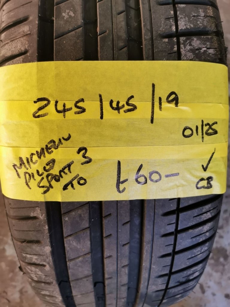 245 /45 / 19 MICHELIN PILOT SPORT 3 - TESLA - T0