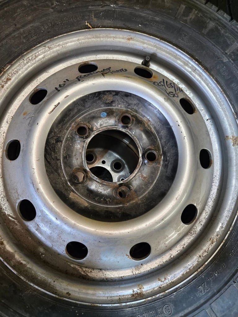 image-404.jpeg 16" RENAULT MASTER STEEL WHEEL WITH EXCELLNT 225 / 65 / 16C TYRE - Image 1