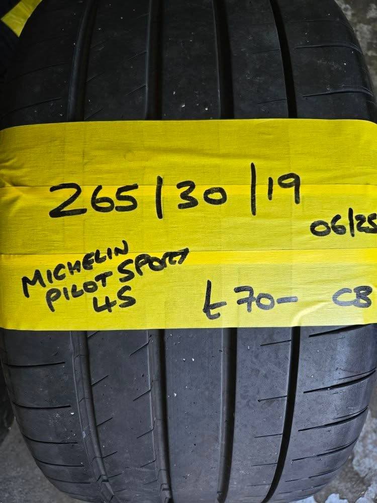 265 / 30 / 19 MICHELIN PILOT SPORT 43 TYRE
