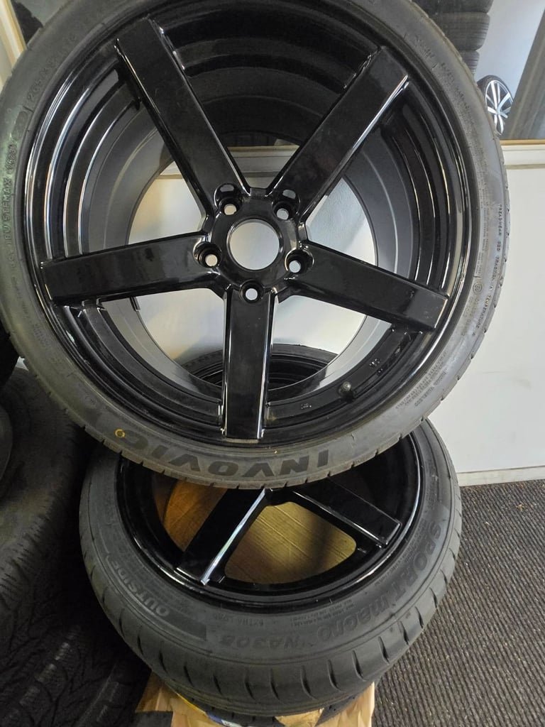 18" STAGGERED BMW CONCAVE  ALLOY WHEELS / NEW TYRES -  5 X120 FITMENT