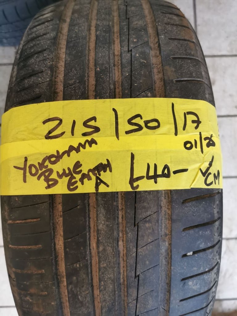 215 / 50 / 17 YOKOHAMA BLUE EARTH A TYRE