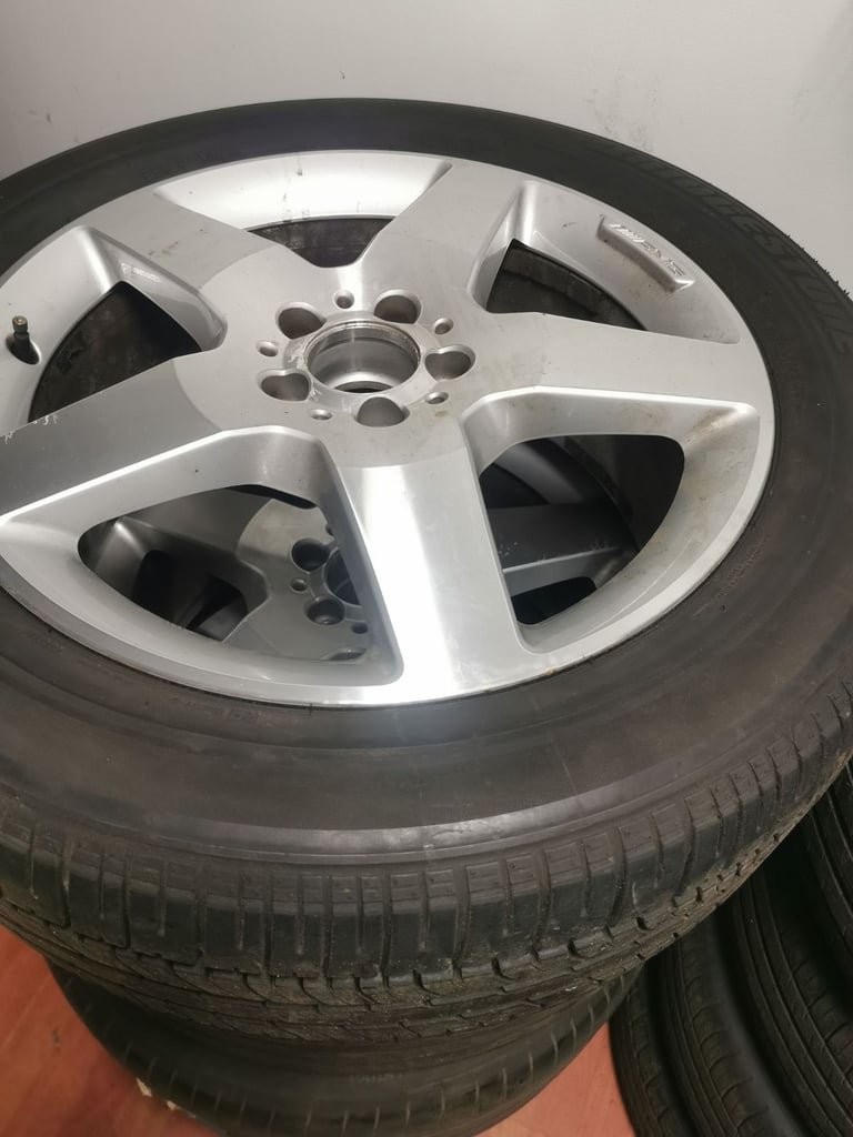 19" GENUINE MERCEDES ML AMG WHEELS / TYRES