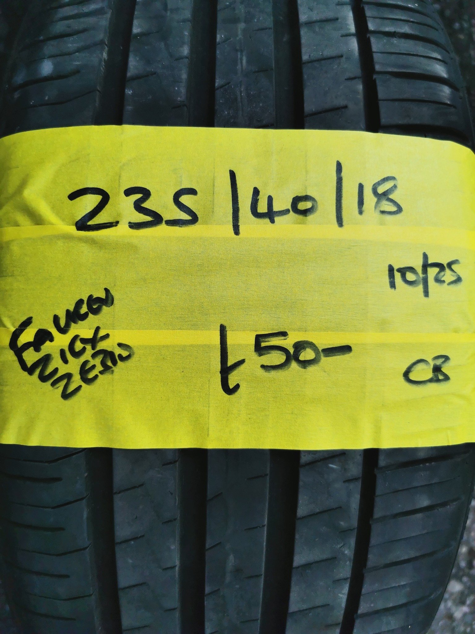 235 40 18 OCT 2025 235 / 40 / 18 FALKEN ZIEX ZE 310 TYRE - Image 1