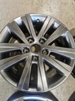 17" GENUINE VOLKSWAGEN T5 / T6 CASCAVEL ALLOY WHEELS - Image 5