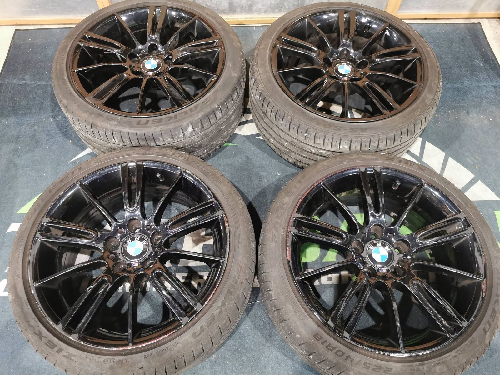 1-2-2.jpg 18" GENUINE BMW MOTORSPORT MV3 ALLOY WHEELS / TYRES - Image 1