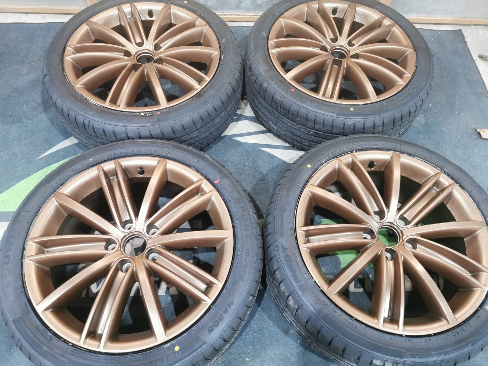 1-4.jpg 18" VOLKSWAGEN TIGUAN ALLOY WHEELS / NEW TYRES - Image 1