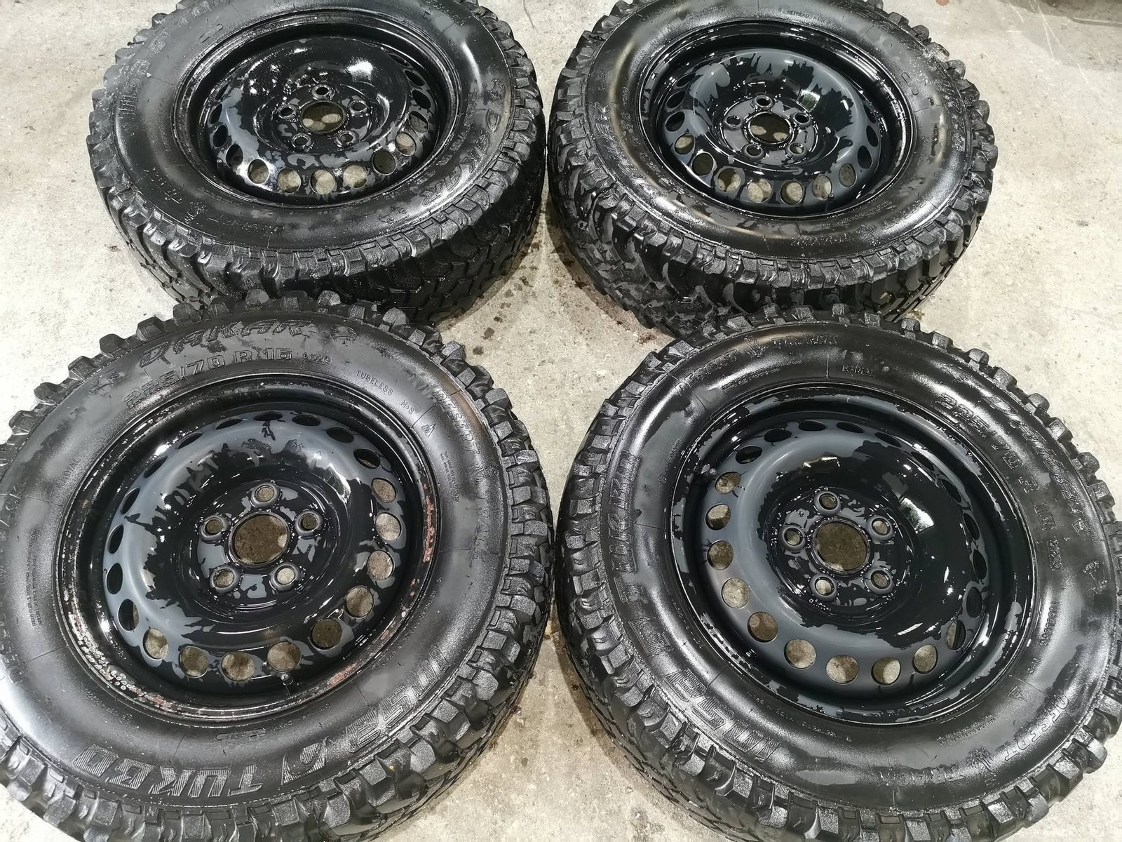 720467684_27185255534501807_1389063131503879389_n-2.jpg 16" VOLKSWAGEN T5 SWAMPER WHEELS / TYRES - 225 / 70 / 16 INSA TURBO - Image 1