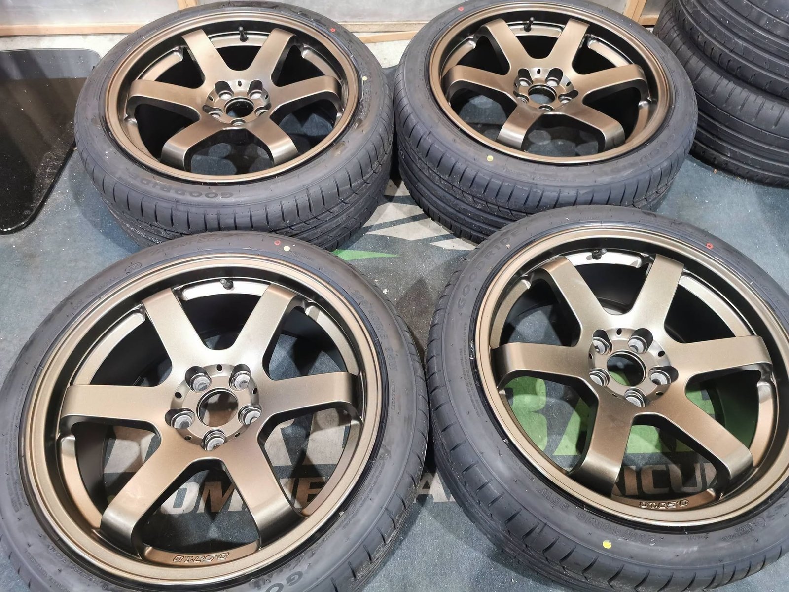 1-1-1.jpg 18" BOLA B1 ALLOY WHEELS / NEW TYRES - 5 X 112 FITMENT - Image 1